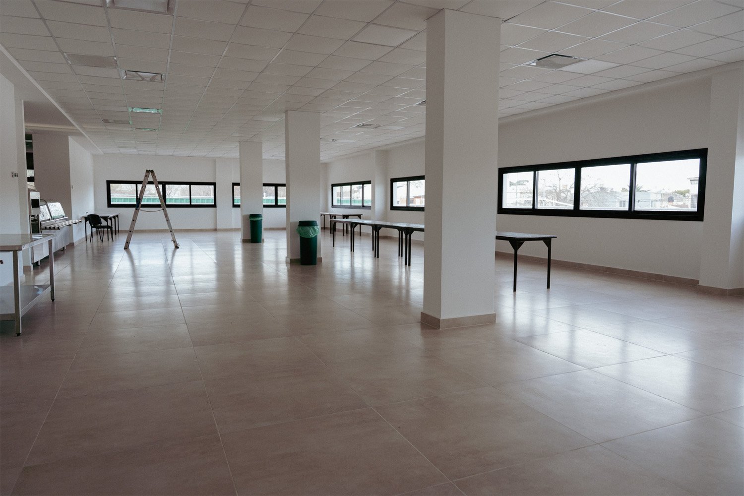 Edificio de oficinas Asoprofarma en Villa Adelina, obra terminada