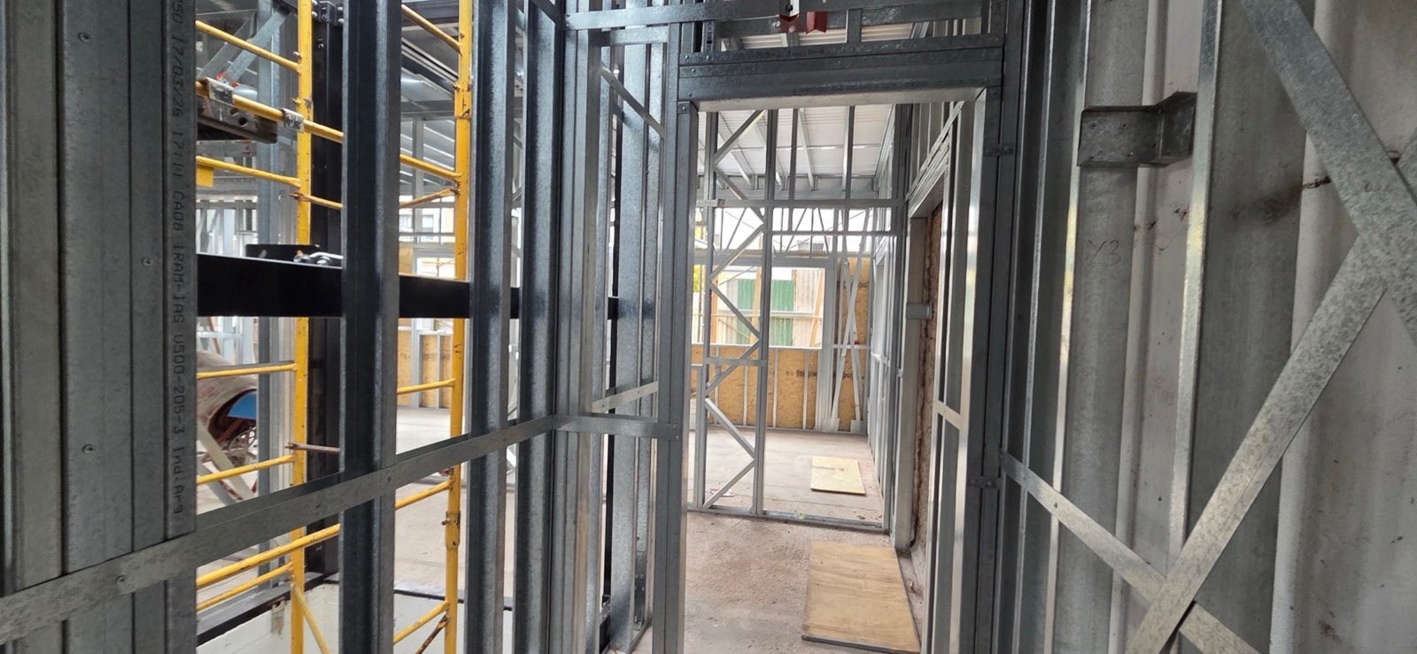 Vinculación de la nueva estructura con la nave existente, R&V Quilmes